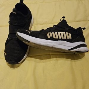Men's pump shoes size 13